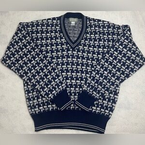 Christopher Hayes Men’s USA Cotton V-Neck Sweater L — White Base & Navy Pattern